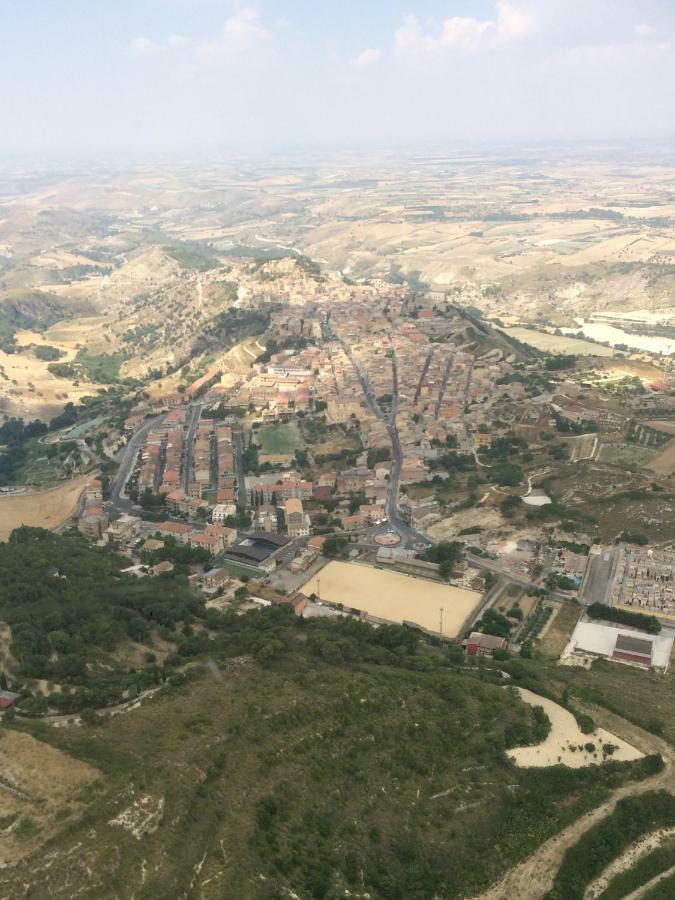 Experience Il Paesino Licodia Eubea Exterior foto