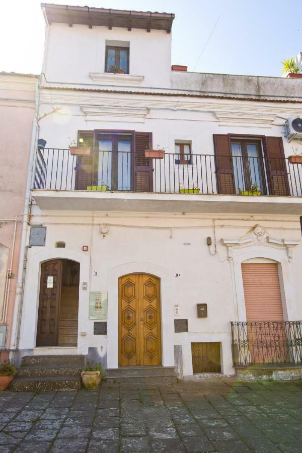 Experience Il Paesino Licodia Eubea Exterior foto